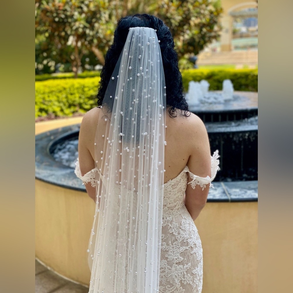 Cathedral Pearl Veil
